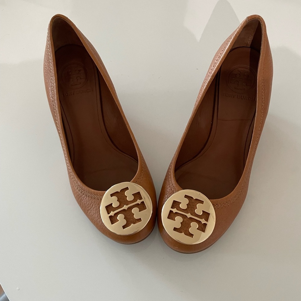 Tory Burch Sally Wedges with Gold logo. Size 5.5